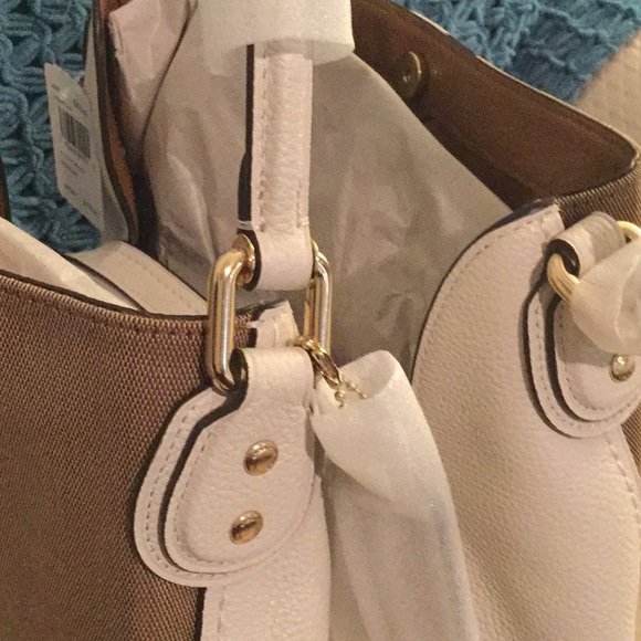 Coach Handbag - Picture 6 of 7